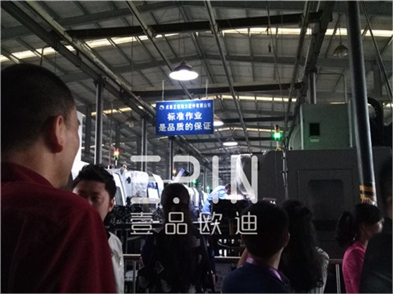 在劉總親自帶隊參觀正恒動力生產(chǎn)車間環(huán)節(jié)，近距離走進(jìn)這樣的億元級企業(yè)，不管是先進(jìn)的生產(chǎn)設(shè)備還是完善的生產(chǎn)及管控流程都讓壹品歐迪小編無比震撼。 正恒動力廠區(qū)及車間風(fēng)貌