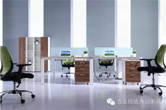 選擇辦公家具的最佳時期？