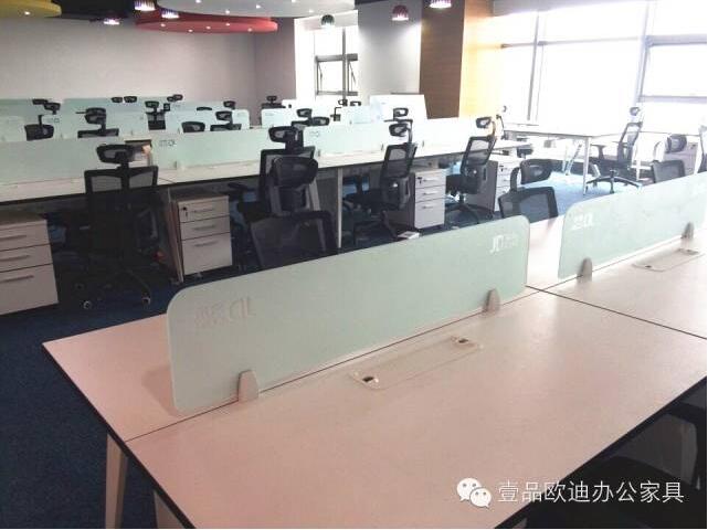 【央視新聞客戶端】京東JD讓老百姓放心網購，壹品歐迪讓京東JD綠色辦公